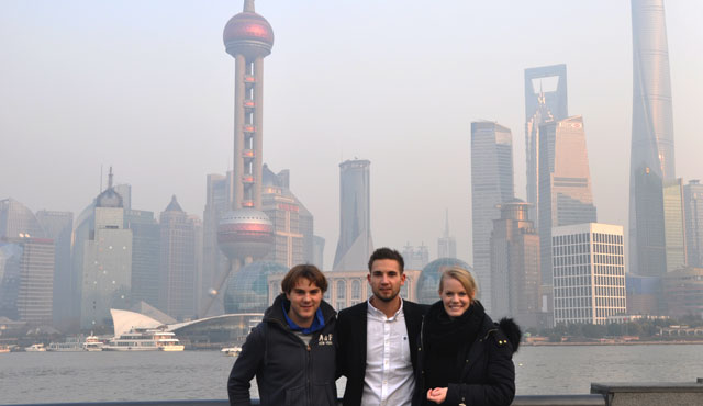 Choose a corporate internship through Immerqi to develop your business skills and experience China